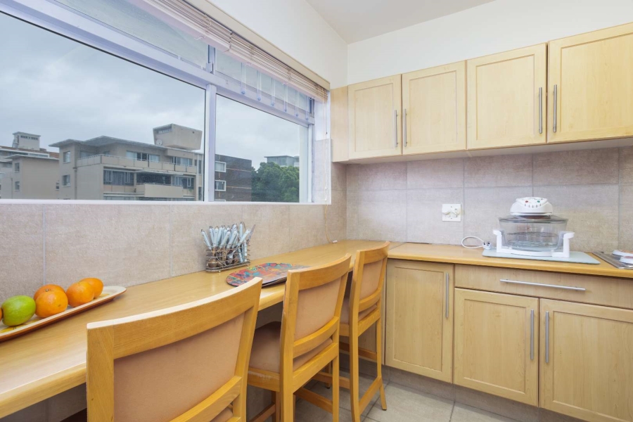 2 Bedroom Property for Sale in Sea Point Western Cape